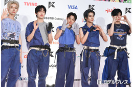EVNNE、5人体制初の「KCON」出演 ステージで意識している部分は？【KCON JAPAN 2026／レッドカーペット】