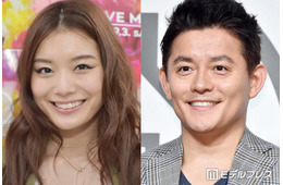 スピードワゴン井戸田潤の美人妻、家族全員でのピクニックショット公開「豪華なお弁当」「ママパパに抱っこされてる子どもたち可愛すぎる」の声