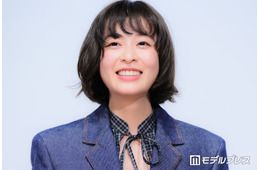 森七菜、スリットから美脚ちらり シックな衣装姿に「大人の色気凄い」「艷やかな透明感」と反響