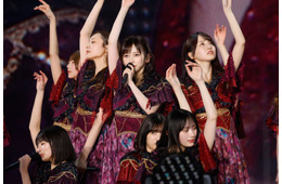 乃木坂46、初の東京ドーム3DAYS公演 テーマに沿って14年間の歴史辿る【14thバスラ／DAY2セットリスト】