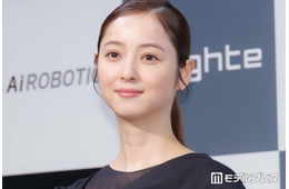 2児の母・佐々木希「子供達も大好物」秋田の山菜“ミズ”料理を公開「初めて見ました」「美味しそう」の声