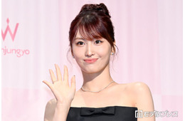 TWICEモモ、美ウエスト＆胸元のぞく大胆トップス姿に熱視線「スタイルレベチ」「セクシー」
