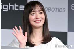 佐々木希、デビューから20年間の過去ショット一挙公開「美をずっと保っててすごい」「可愛い以外の言葉が見つからない」