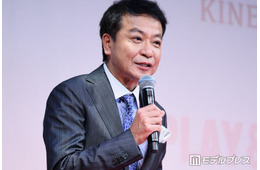 中山秀征、結婚29周年報告 元宝塚トップ娘役の美人妻との2ショット公開「素敵なご夫婦」「おしゃれ」と反響