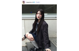美人インフルエンサー、美脚＆デコルテ輝くノースリミニワンピ姿「透明感すごい」「夕日とのコラボレーションが素敵」の声