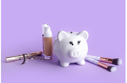 コスメ代の節約術【500円コスメvs5000円コスメ】40代が得をするのはどっち？