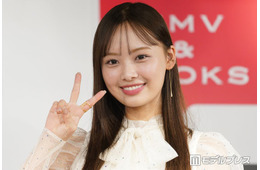 元日向坂46濱岸ひより、美デコルテ輝くキャミソール姿に反響「鎖骨が綺麗」「自然体の笑顔が可愛すぎる」