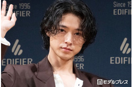 山崎賢人、生活に欠かせないものとは「家にいる時はいつでも」