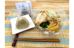 ファミマ関東限定で「ほたて日和」監修の冷やしラーメン＆おむすび 秋葉原の行列店の味
