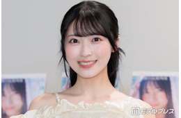 AKB48佐藤綺星、ノースリ＆太ももチラ見せデニム姿に絶賛の声「ボトムスがセクシー」「天使降臨」