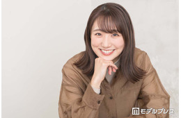 フジ松村未央アナ、小2長女とケーキプレート持つ仲良しショット「娘さんが大きくなってる」「素敵な親子2ショットですね」の声