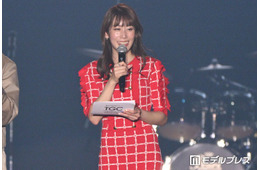 元NHK中川安奈アナ、ノースリーブで二の腕スラリ「圧倒的美オーラ」「大人の魅力爆発」と反響