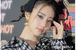 中町綾、ボディライン際立つショーパンコーデで美脚スラリ「原色似合うのさすが」「美しすぎる」の声
