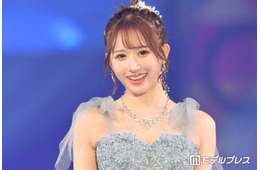 「シャッフルアイランド」伊藤桃々、チューブトップ×ミニスカで美スタイル全開「美女オーラすごい」「破壊力すごい」と反響
