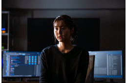 「VIVANT」天才ハッカー・ブルーウォーカー（花岡すみれ）、別班に協力する理由＆“ギャラ”判明で視聴者騒然「従順になった理由に納得」「裏切れば死か」