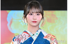 ≠ME尾木波菜、ミニ丈から色白美脚スラリ「完璧スタイル」「洋服のセンスも素敵」の声