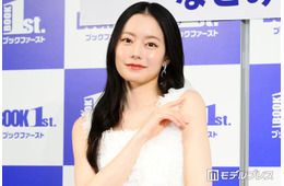 なごみ、美ウエストのぞくファーストピッチセレモニーコーデ公開「スタイルレベチ」「素敵な着こなし」と反響