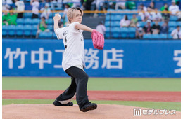 Hey! Say! JUMP知念侑李、初ファーストピッチは“50点” ピンクグローブに感じた不安明かす「縁もゆかりも無いようなアイドルが出てきたときに」