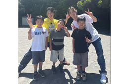 「24時間テレビ49」企画情報発表 SixTONES田中樹＆森本慎太郎が三兄弟の大冒険見守る ちゃんみな＆京本大我が青山剛昌へSPインタビュー