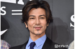 武田真治、22歳下の妻・静まなみと“夫婦初共演”2ショット動画公開「ずっとまなみさん見つめてて素敵」「雰囲気が最高」の声