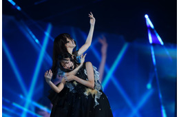乃木坂46遠藤さくら＆賀喜遥香、“かきさく”「マグカップとシンク」披露 圧巻の無音シンクロダンスに反響「鳥肌立った」「伝説級」【真夏の全国ツアー2026】
