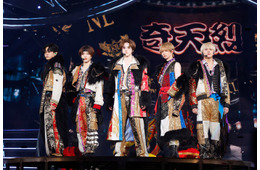 KEY TO LIT、ジュニアとして最後のライブツアー 最新AI演出・夏メドレー8曲・コントコーナー…怒涛のパフォーマンスで魅せる【ライブレポ／NEO CLASSICS】