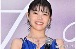 アイナ・ジ・エンド、美脚透けるチュールスカート姿公開「脚綺麗」「かっこ可愛い衣装」