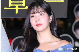 IZ*ONE出身クォン・ウンビ、美脚際立つショーパン姿公開「スタイル抜群」「ビジュアル最強」の声