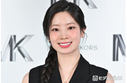 TWICEダヒョン、美脚際立つスポーティーコーデに「透明感バグってる」「美しすぎる」と反響