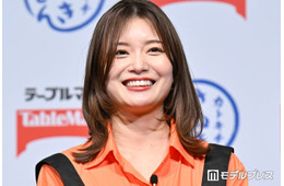 スピードワゴン井戸田潤の美人妻、子どもの“お風呂あがり”ショット公開「ふわふわに包まれてて可愛い」「幸せそうな笑顔がたまらない」の声
