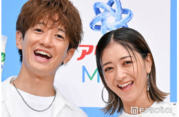 みちょぱ＆大倉士門夫婦、子ども抱っこした集合ショットが話題 益若つばさが公開「美男美女だらけ」「幸せオーラがあふれてる」
