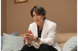 Netflixシリーズ「ダウンタイム」小宮ルイ（間宮祥太朗）ビジュアル秘話 メッシュ・カラコン・メイク…「トッピングが全部乗せ」【モデルプレス独占】