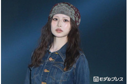 CANDY TUNE立花琴未、美シルエット際立つデニムコーデ バンダナ合わせのウエスタンスタイル披露【ガルアワ2026A/W】