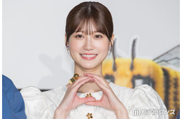 生見愛瑠、美ウエストちらりのブラックコーデ披露「引き締まってる」「大人っぽくてセクシー」と反響