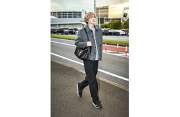 なにわ男子・道枝駿佑「ヴァレンティノ」ルック纏い羽田空港登場