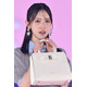 日向坂46金村美玖、ミニスカ×ルーズソックスで美脚輝く 無邪気な笑顔がキュート【GirlsAward 2025SS】
