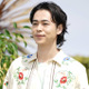 「表情が似てる」成田凌、ドラマの愛犬“将軍”とのくっつきSHOTに反響「かわいいが渋滞」