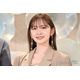 鈴木愛理、美脚際立つウェア姿でゴルフデビュー報告「家族全員がプロゴルファーなので…」