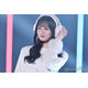 CANDY TUNE立花琴未、デニムミニスカから美脚輝く 耳当てがキュート【TGC2025A/W】