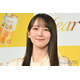 吉岡里帆「日アカ」シースルーノースリドレス姿披露「息を呑む美しさ」「着こなせるのがすごい」と絶賛の声