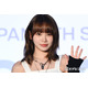 LE SSERAFIMチェウォン、爽やかショートヘアで雰囲気ガラリ「ビジュアルが天才」「似合いすぎ」と絶賛の声相次ぐ