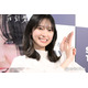 日向坂46金村美玖、短パンから美脚スラリ フェス参戦コーデに「まさか変装ゼロでいたとは」「スタイル抜群」の声