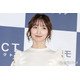 篠田麻里子、娘のリクエストで“南国弾丸旅”お揃いワンピ2ショット披露「マンゴー大量で豪華すぎ」「素敵なゴールデンウィーク」と反響