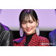 山下美月、肩出しドレス姿に絶賛の声「美しさが限界突破」「骨格から綺麗」