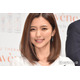 真野恵里菜、インナーカラーで印象ガラリ新ヘアに絶賛の声「大人っぽくて素敵」「上品ですね」