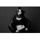 工藤静香、アスリート並みバキバキ腹筋披露 女王に扮した新曲「Dynamic」MV公開