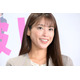 1児の母・岡副麻希「蒲生さんが長期出張から帰ってきた翌日からプール三昧」娘とのプールショット「楽しそう」「ぷかぷか浮いてて可愛い」