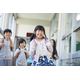 子供の幸福度が高い年代は？ 高校生の自己肯定感は改善傾向…都調査