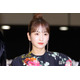 川栄李奈、元AKB48メンバーとのお揃いキャミソール姿に反響「鎖骨くっきりで綺麗」「揃ってスタイル抜群」