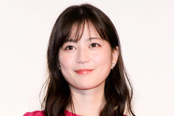 生田絵梨花、充実の笑顔あふれるツアーファイナルSHOTにファン感涙「グッとくる」「この笑顔たまらん」 画像